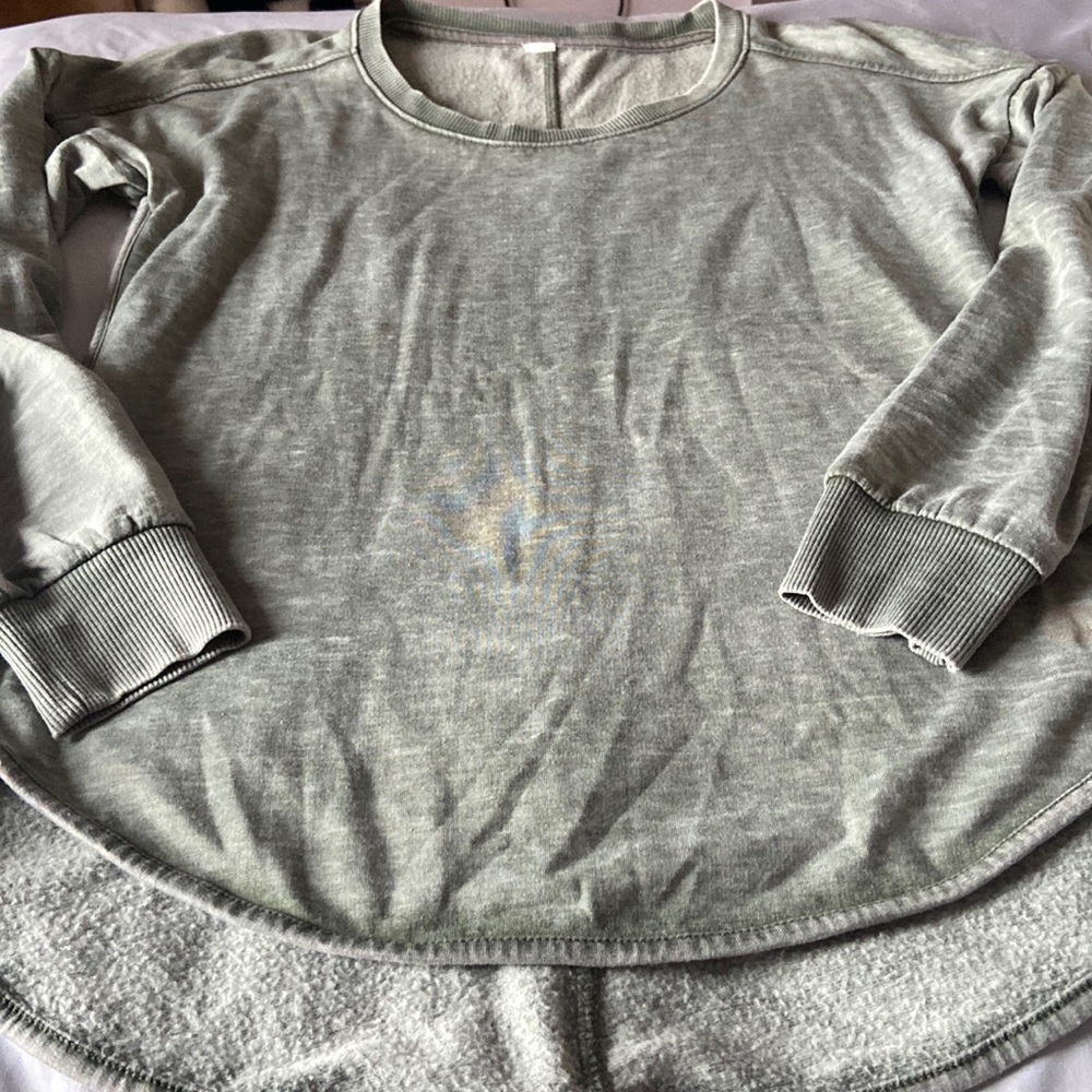 crewneck